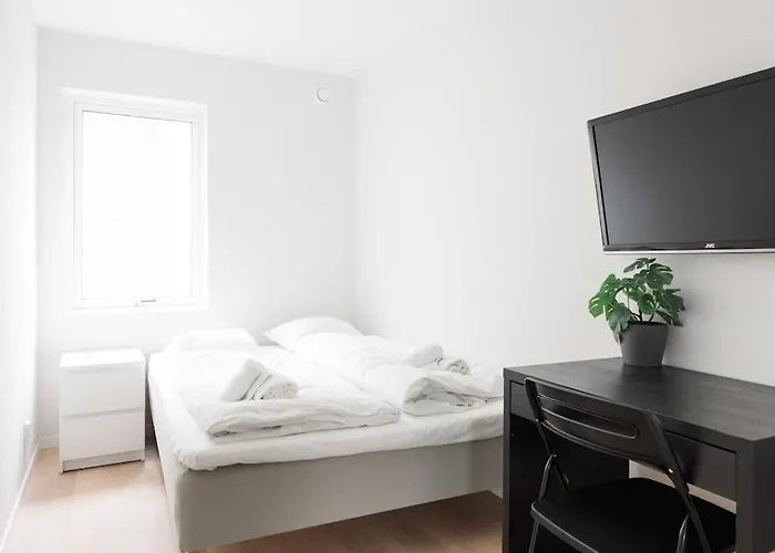 L Nostet * Μπέργκεν