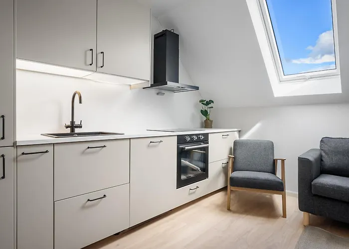 L Nostet * Μπέργκεν